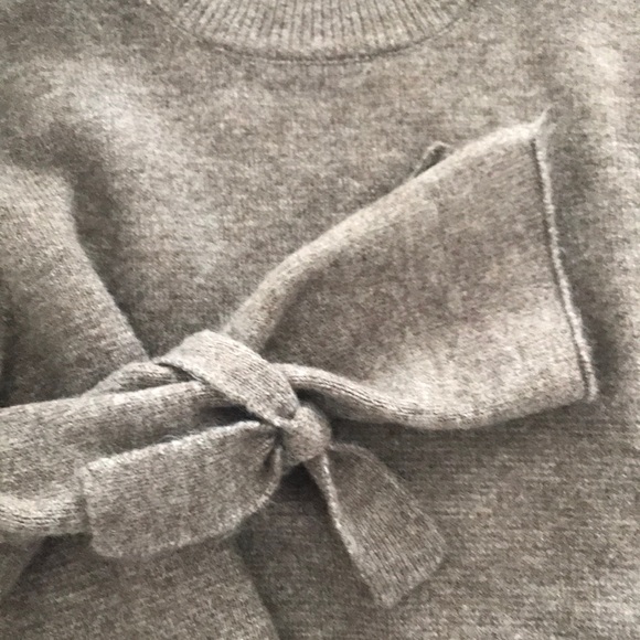 Zara Sweater - Picture 3 of 4